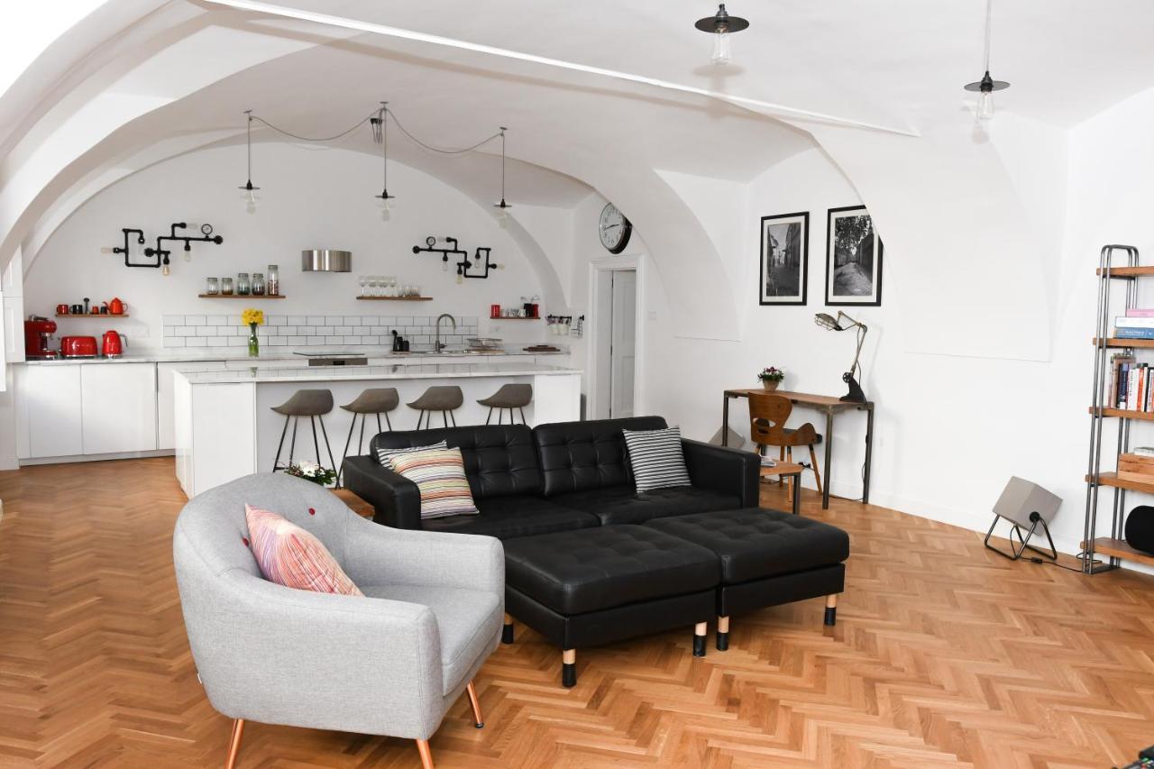 Beautiful 2Bed Apartment In The Centre Of Varaždin Exteriör bild
