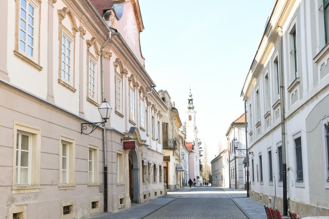 Beautiful 2Bed Apartment In The Centre Of Varaždin Exteriör bild